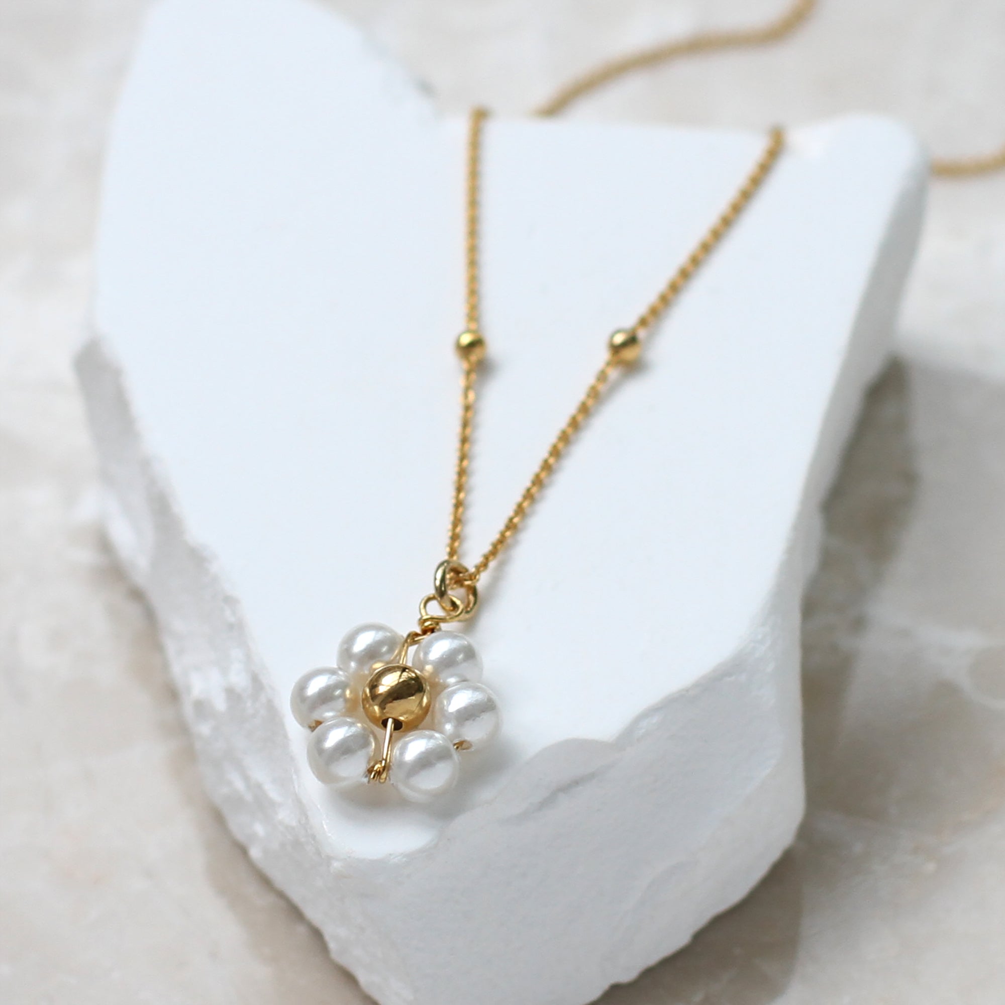 Personalised 18ct Gold Plated Pearl Daisy Necklace