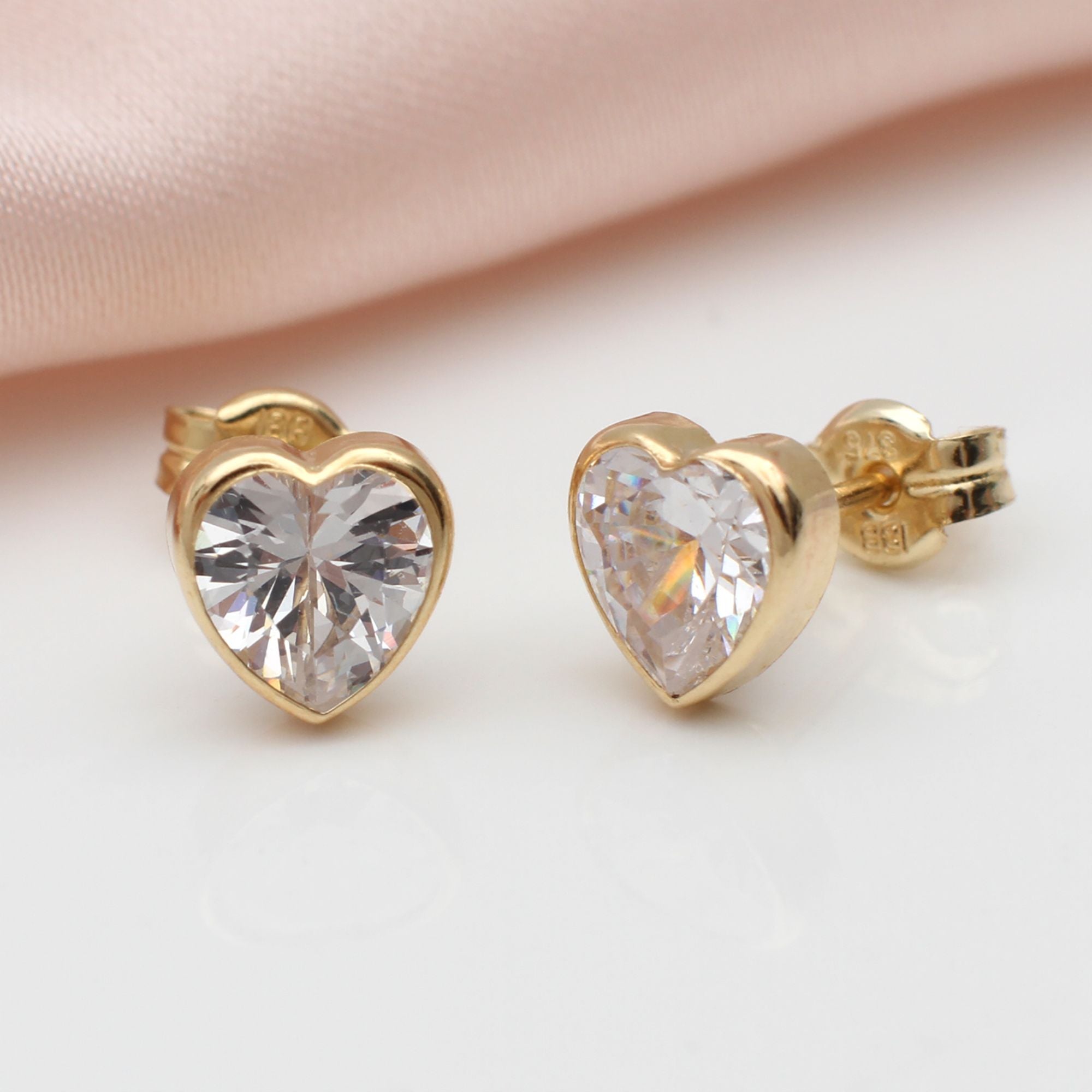 9ct Gold CZ Heart Stud Earrings