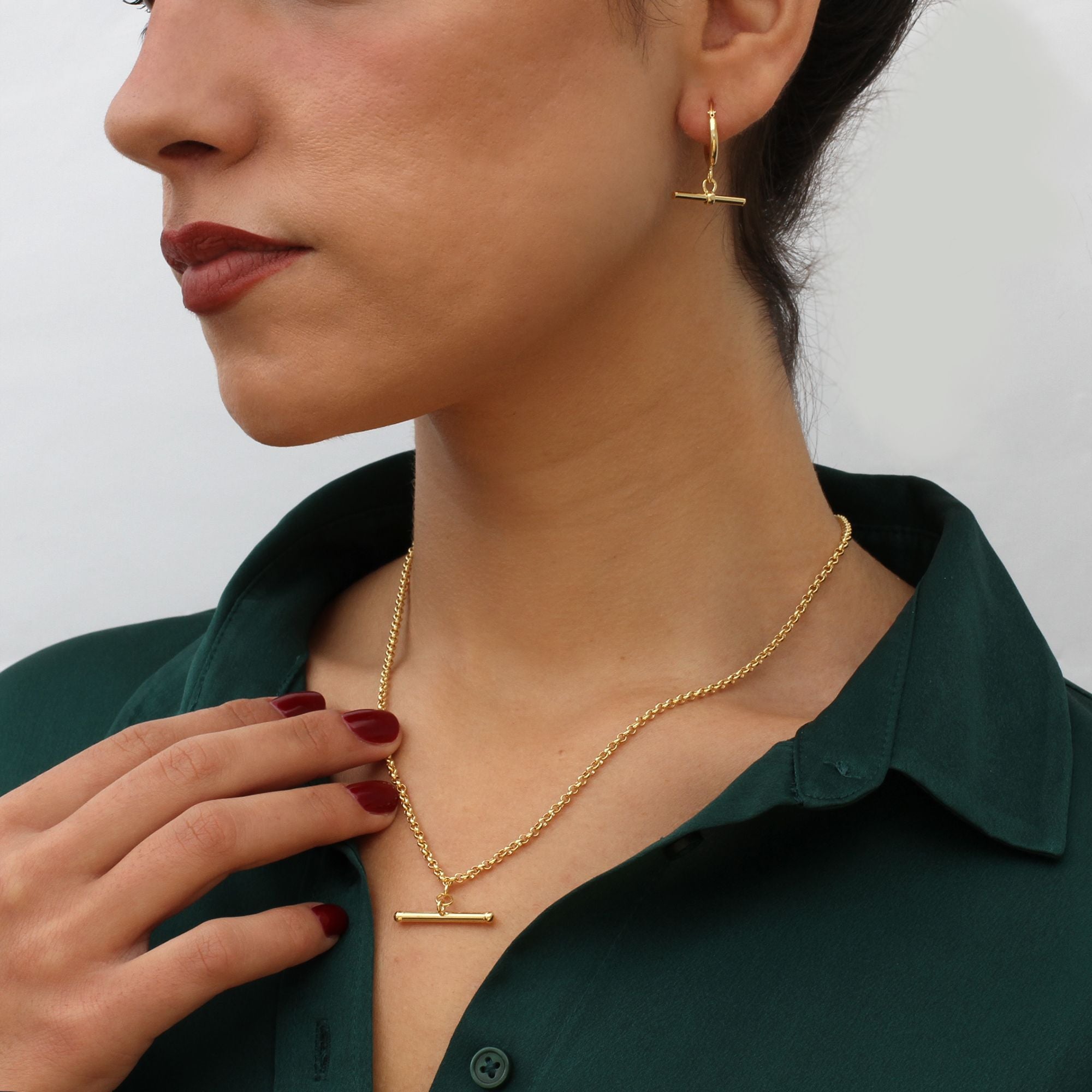 9ct Yellow Gold T-Bar Necklace