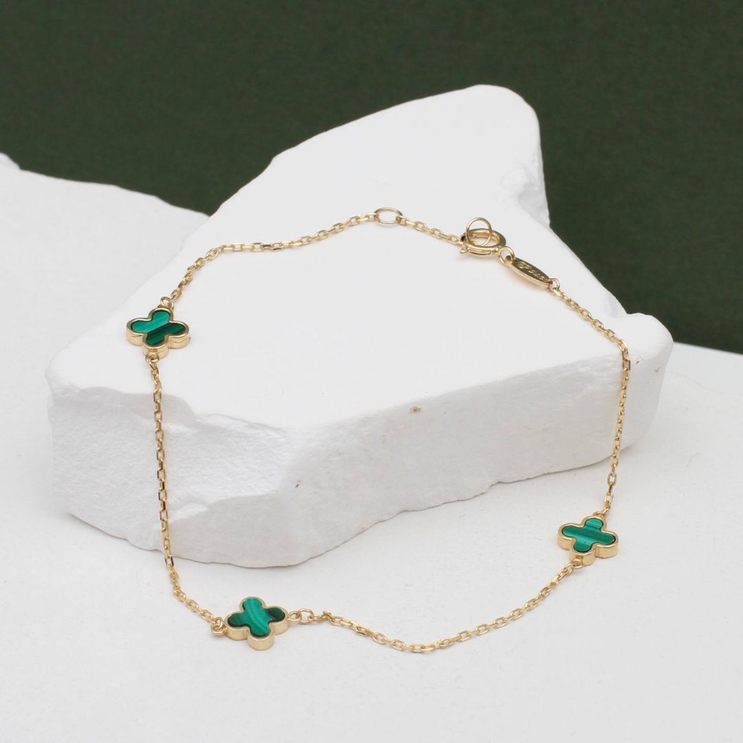 9ct Yellow Gold Green Clover Bracelet