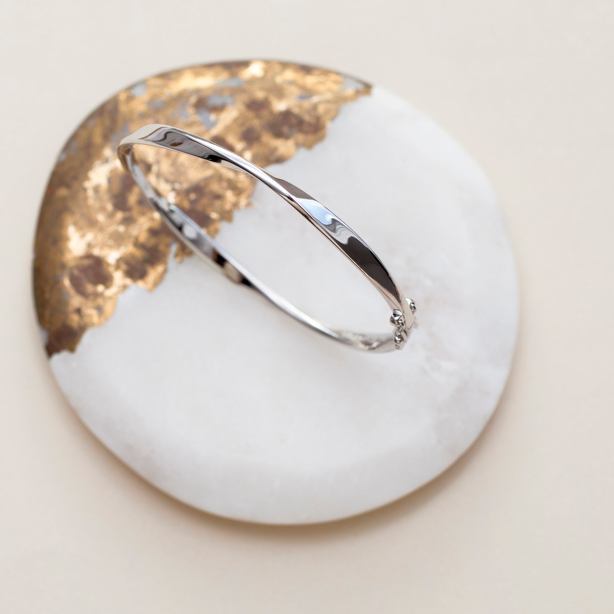 Sterling Silver Twisted Bar Bangle