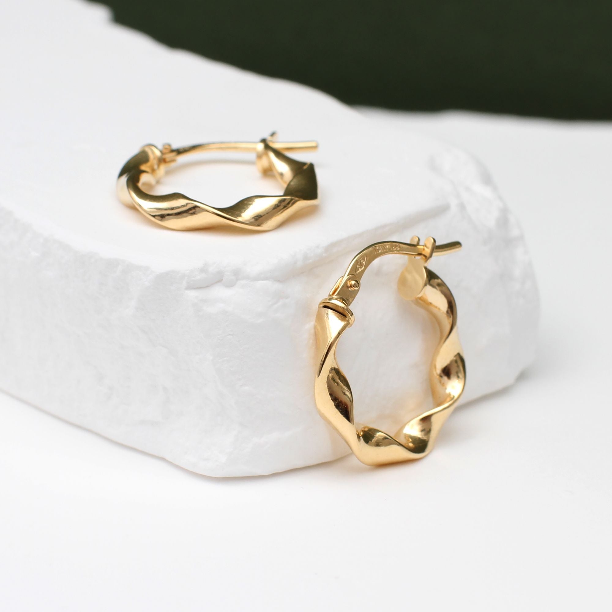 9ct Yellow Gold Twist Tube Round Hoop Creole Earrings – Hurley Burley