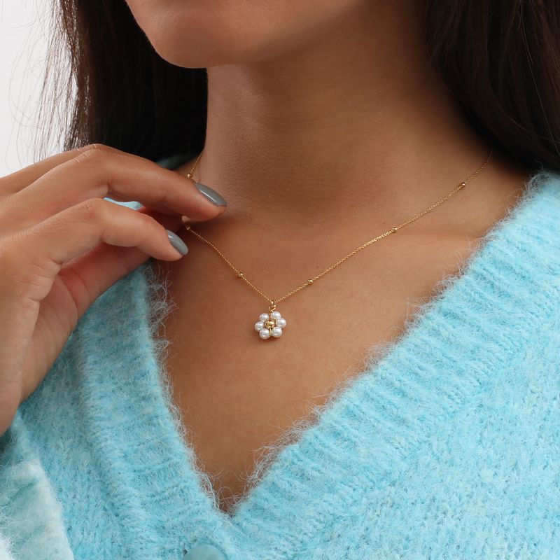 Personalised 18ct Gold Plated Pearl Daisy Necklace