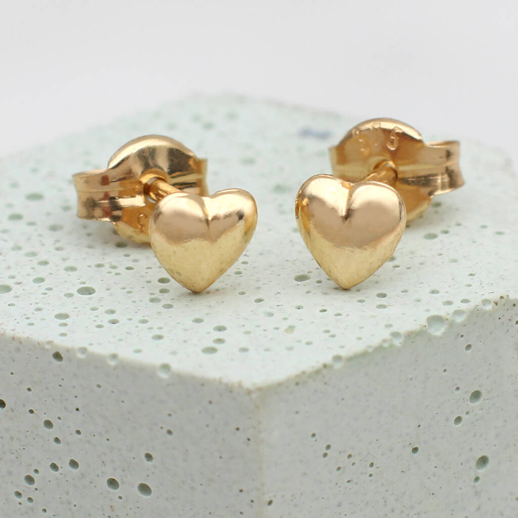 9ct Gold Dainty Heart Stud Earrings