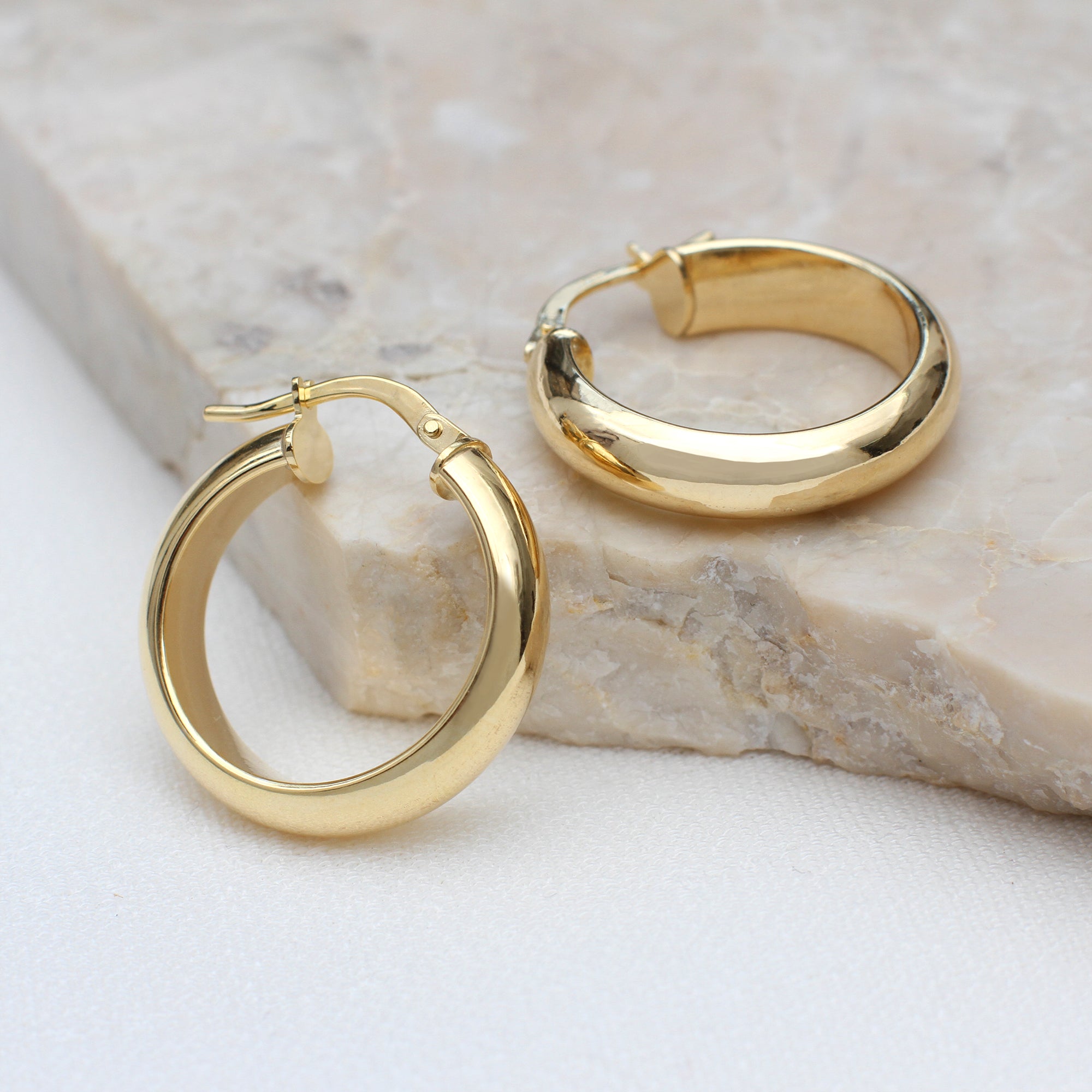 Solid Gold Polished Round Creole Hoop Earrings