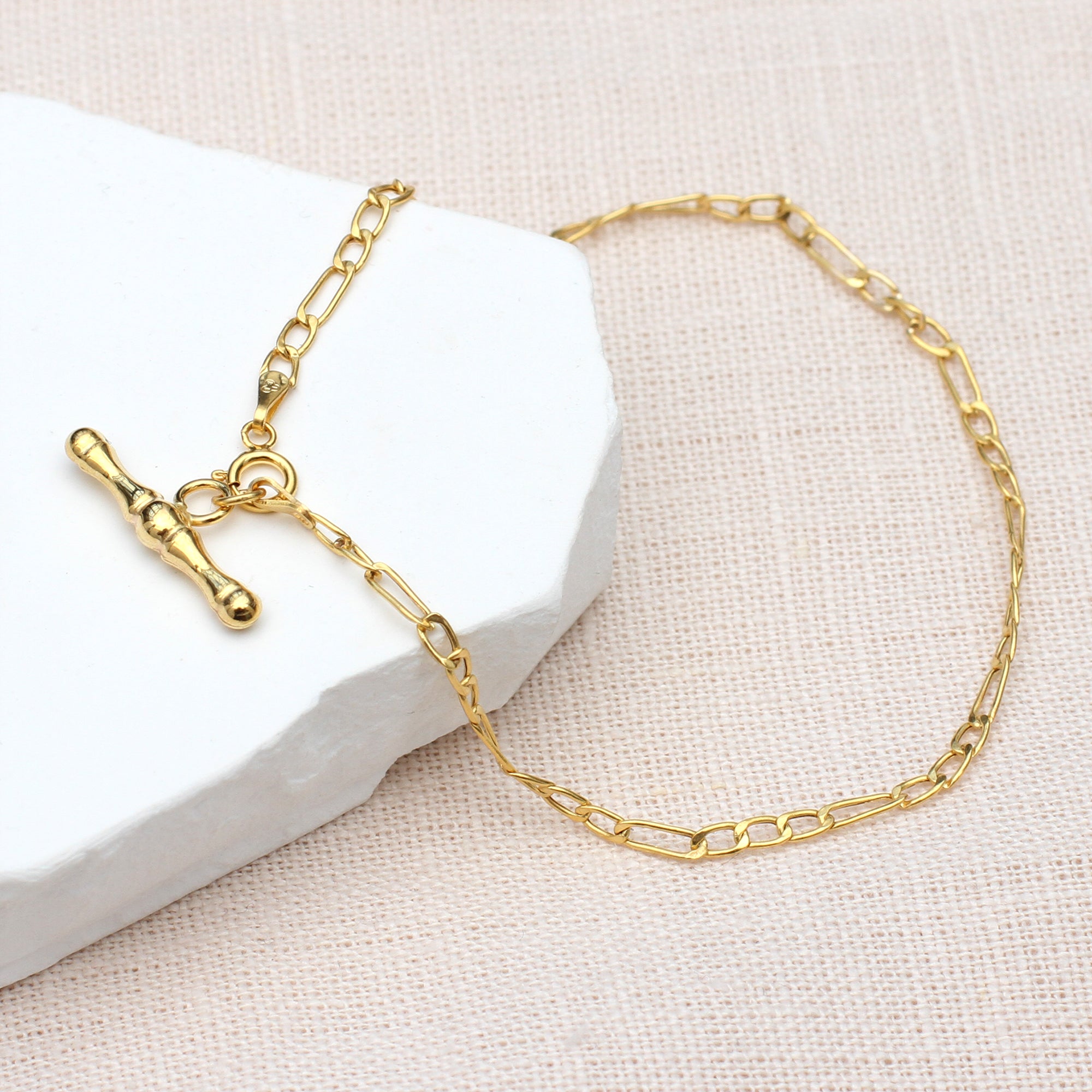 【HURLEY BURLEY】9CT YELLOW GOLD FIGARO CHAIN LINK NECKLACE HURLEY BURLEY】9CT YELLOW GOLD FIGARO CHAIN LINK NECKLACE