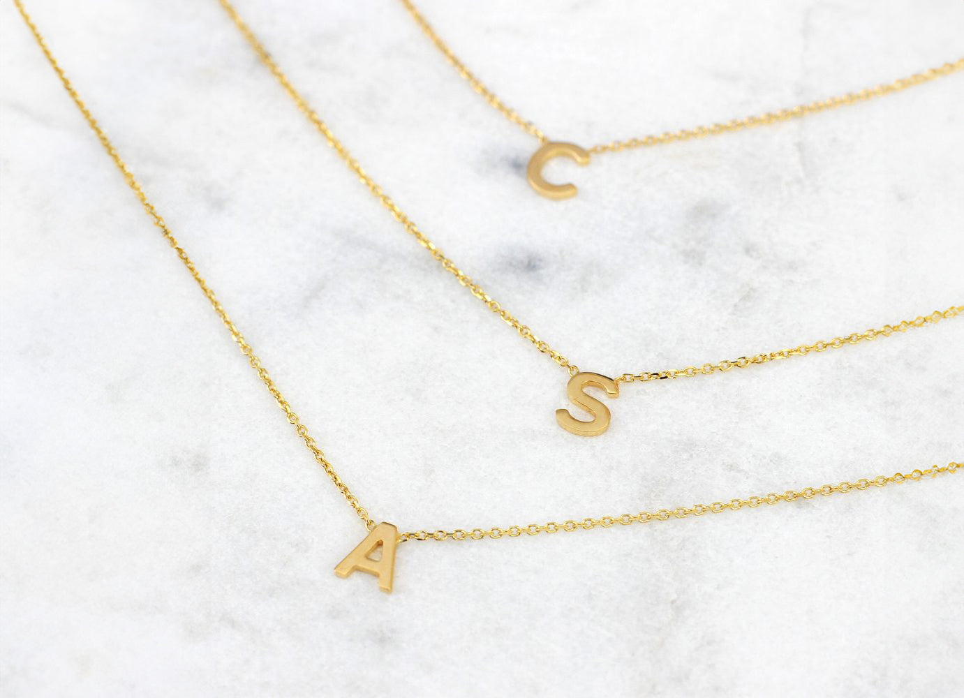 送税込【HURLEY BURLEY】18CT GOLD FAMILY BIRTHSTONE NECKLACE 18ct Yellow Gold Plated or Silver Birthstone And Star Charm