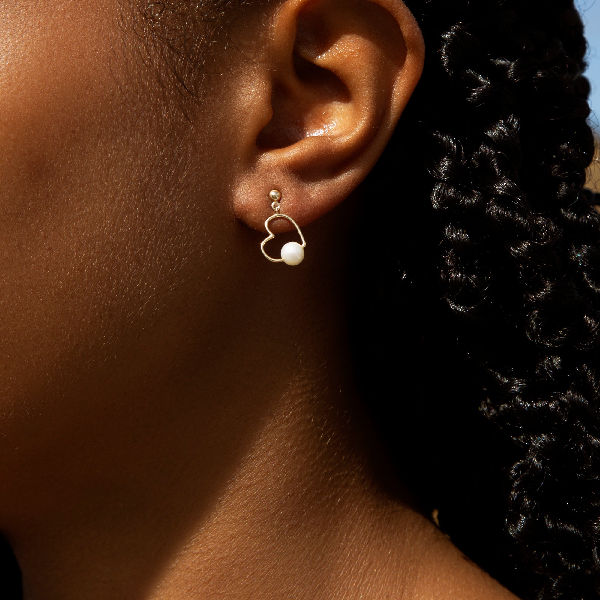 9ct Yellow Gold Freshwater Pearl Heart Drop Earrings