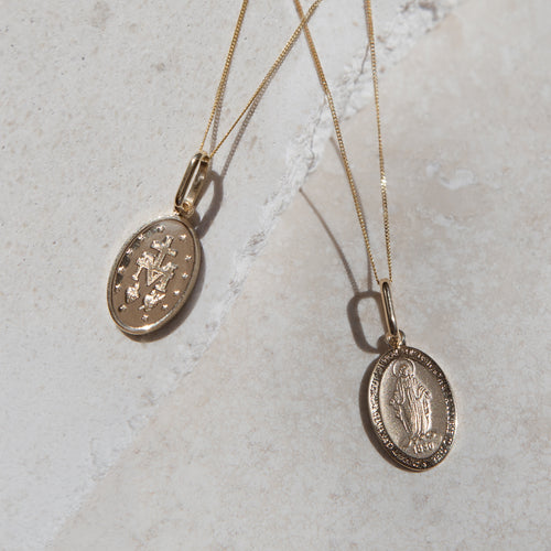 9ct Yellow Gold Holy Mary Oval Reversible Necklace