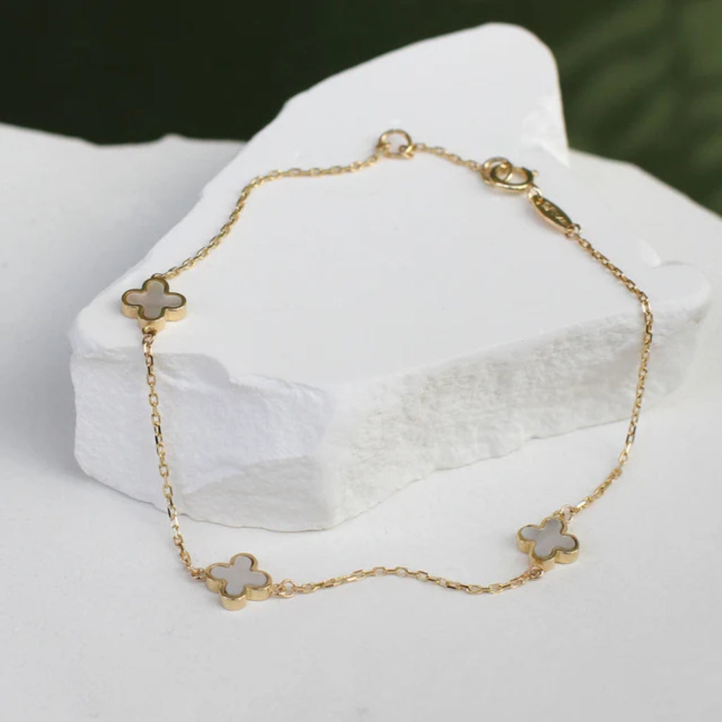 9ct Gold Mother of Pearl Clover Bracelet & Earrings Set