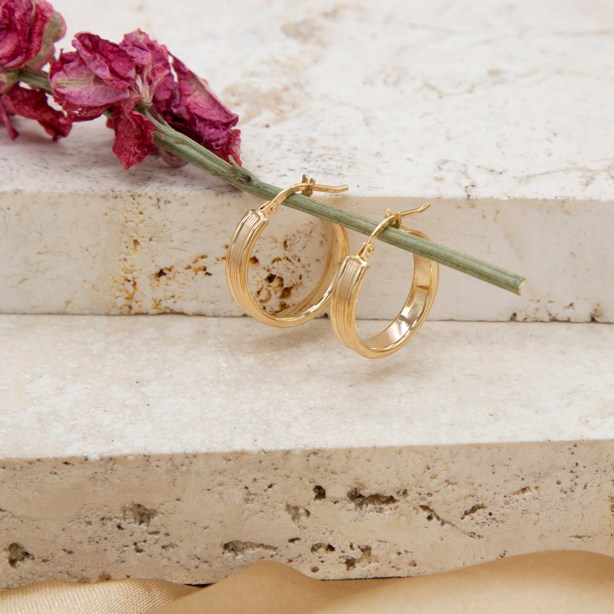 9ct Yellow Gold Ribbed Creole Hoop Earrings