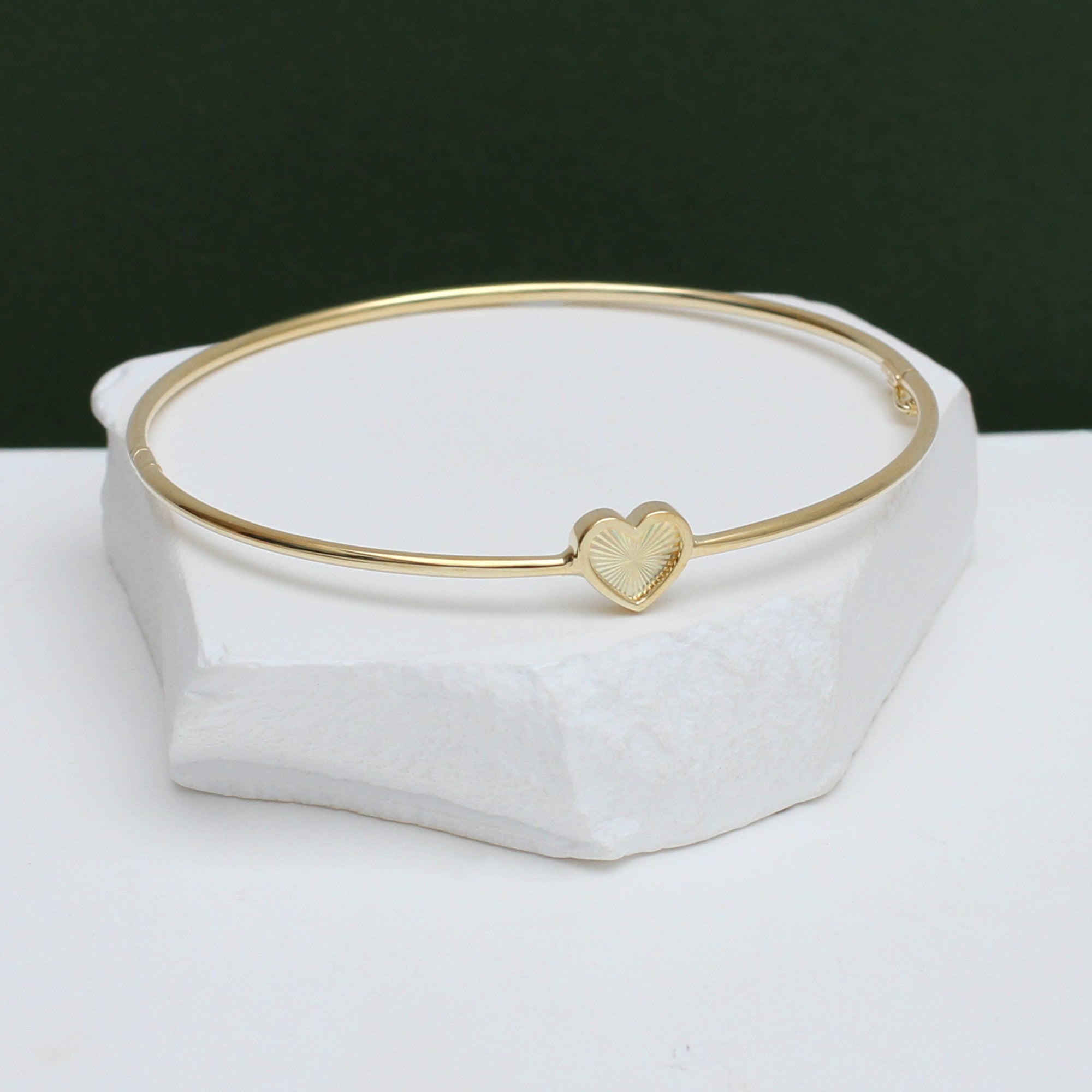 9ct Yellow Gold Rainbow Heart Bangle