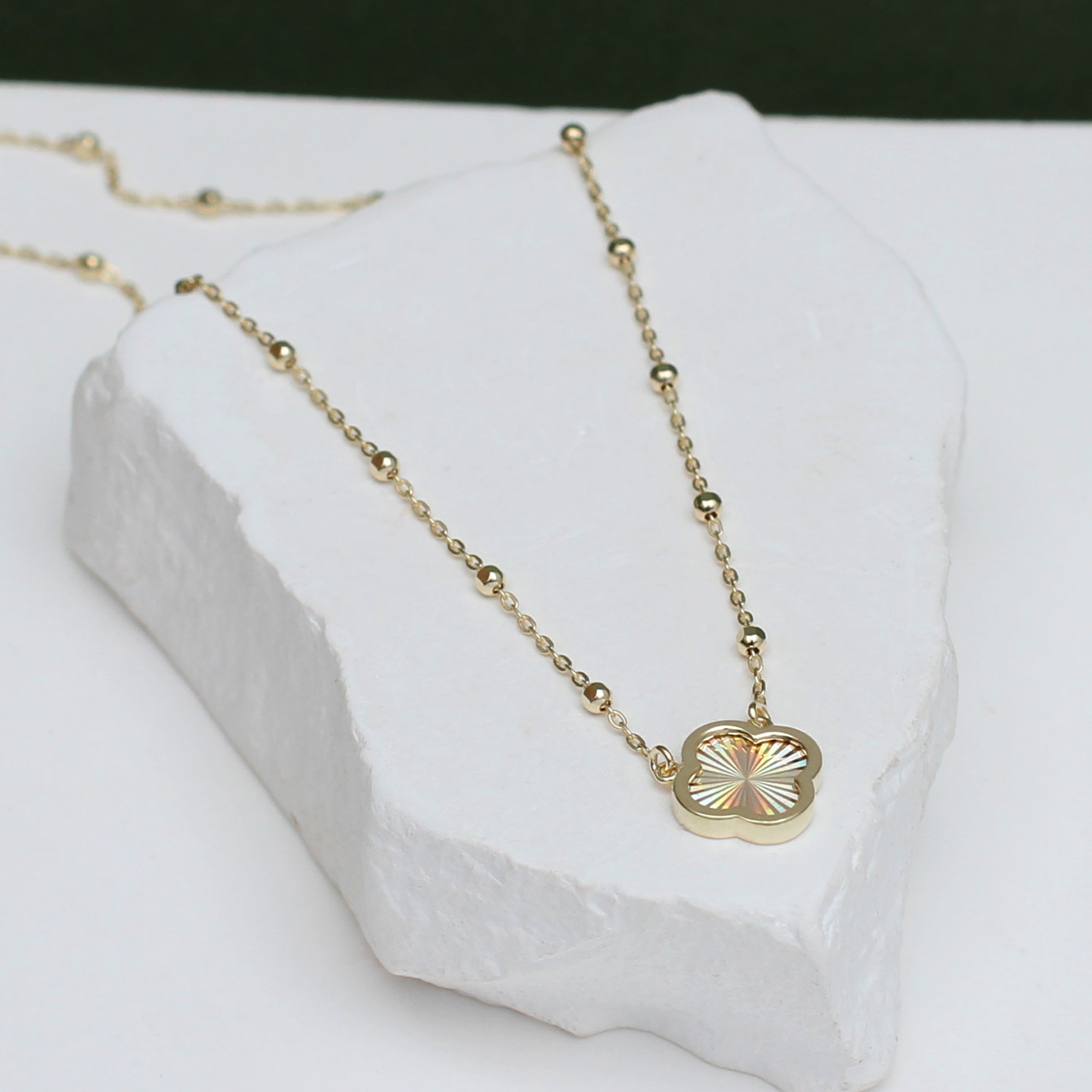 9ct Yellow Gold Rainbow Clover Necklace