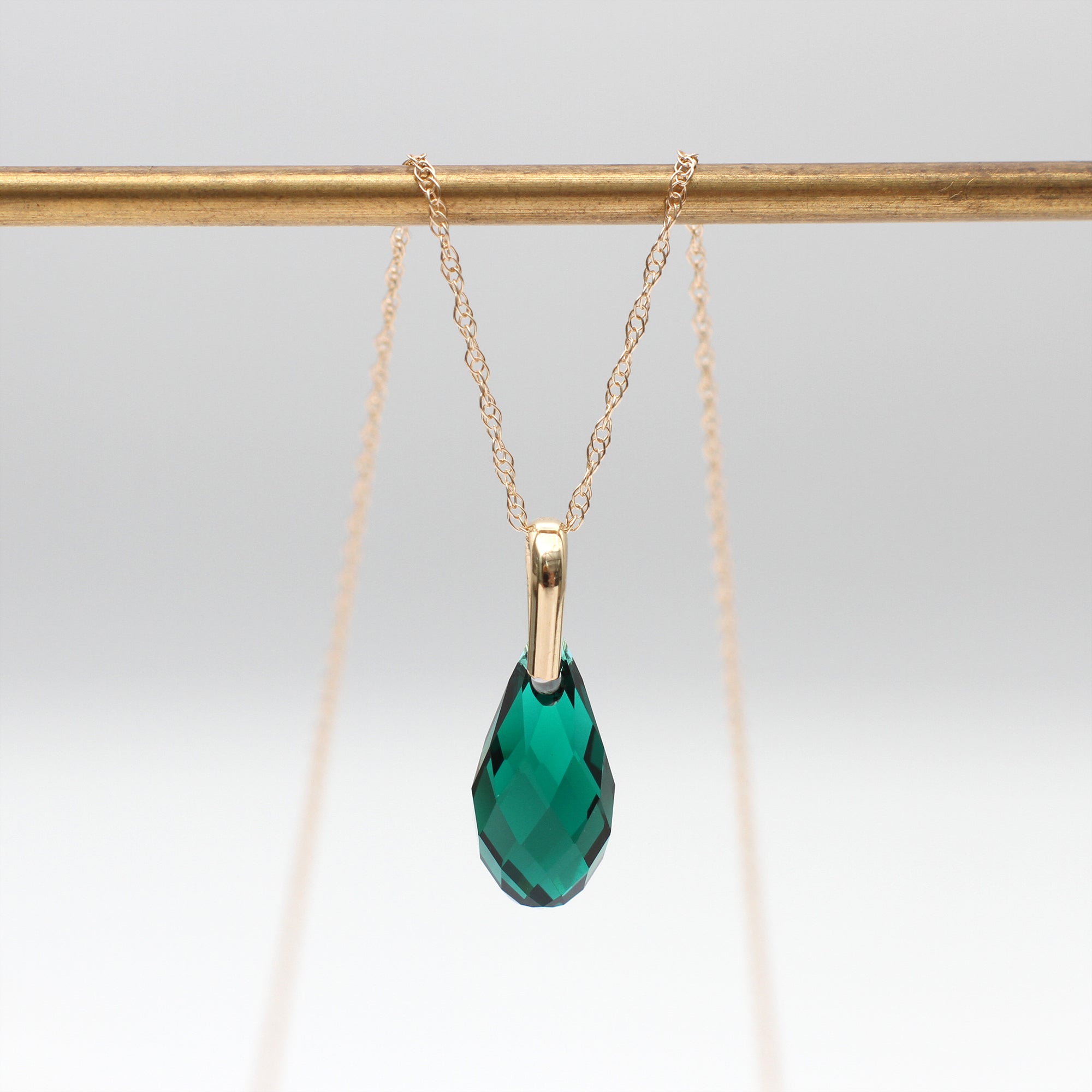 9ct Yellow Gold Green Swarovski Crystal Teardrop Necklace