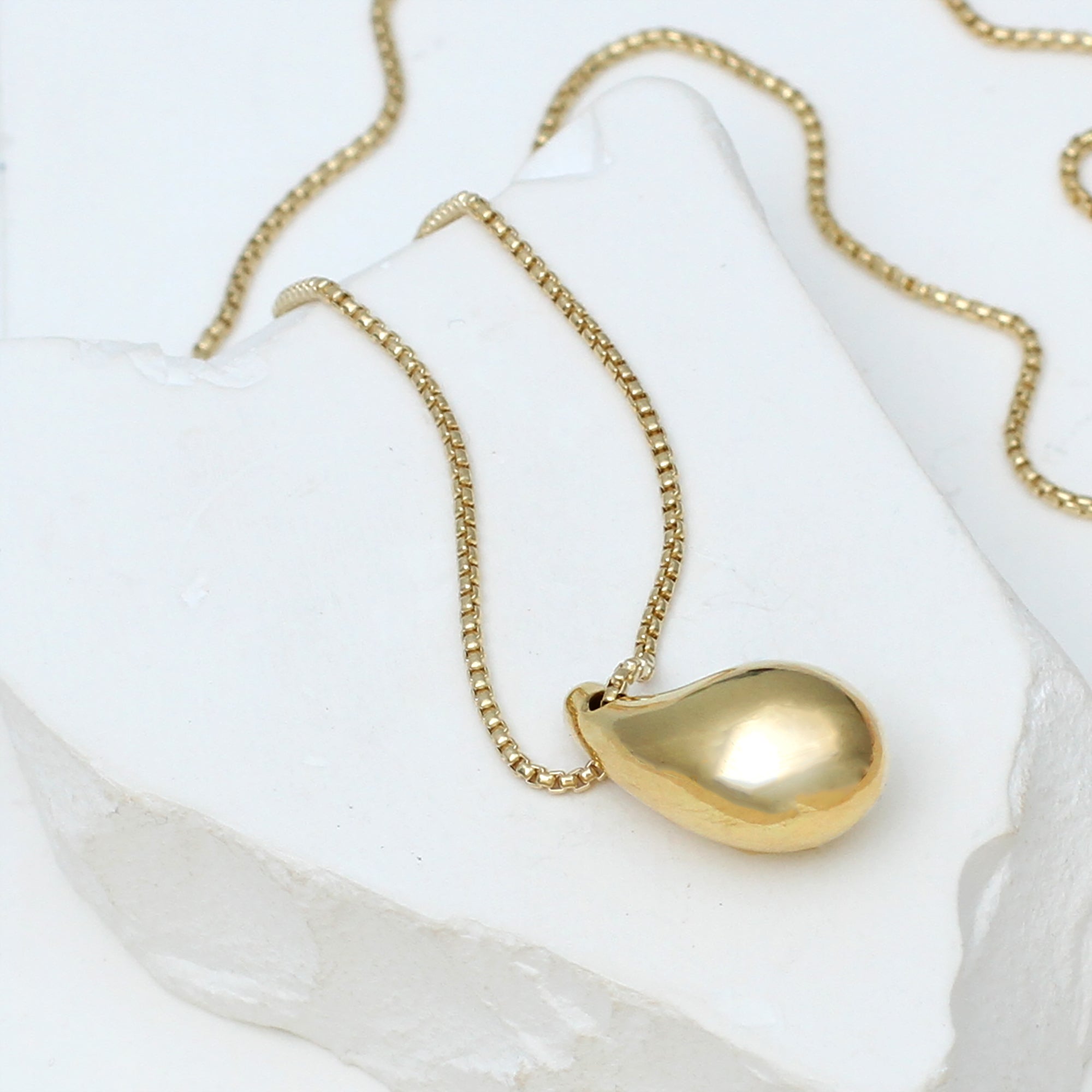 9ct Yellow Gold Teardrop Necklace