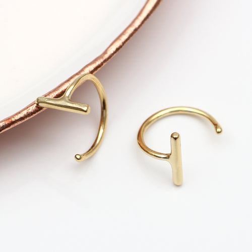 18ct Gold Plated or Sterling Silver Mini Pull Through Bar Earrings