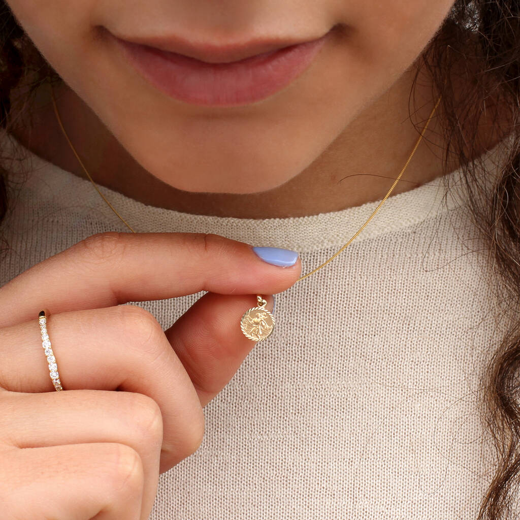 Small 9ct Gold St Christopher & Chain