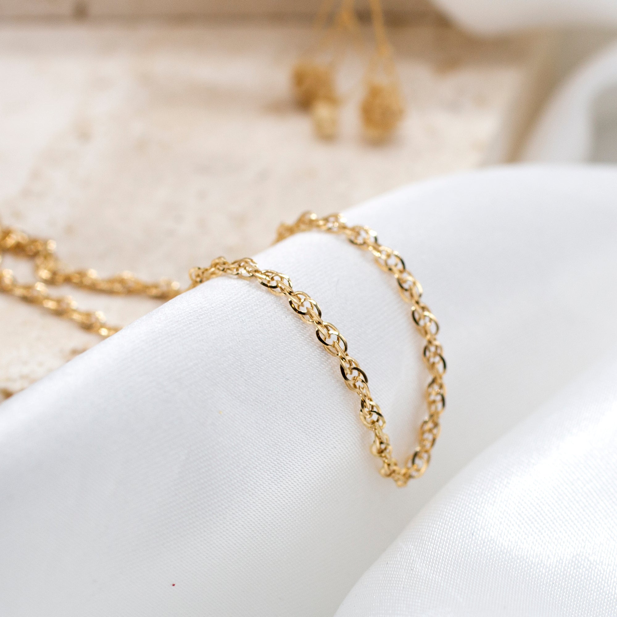 9ct Yellow Gold Diamond Cut Prince Of Wales Bracelet